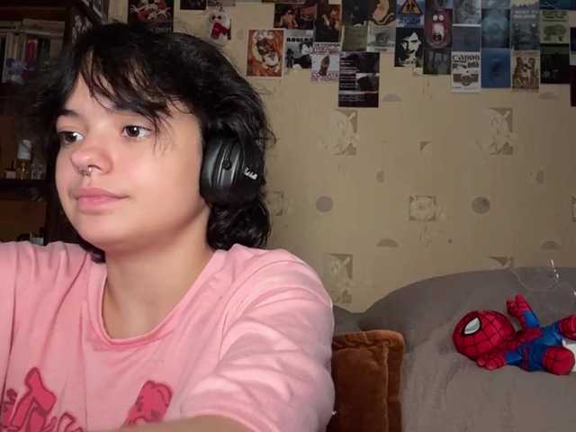 RavenLilleberg live cam on BongaCams