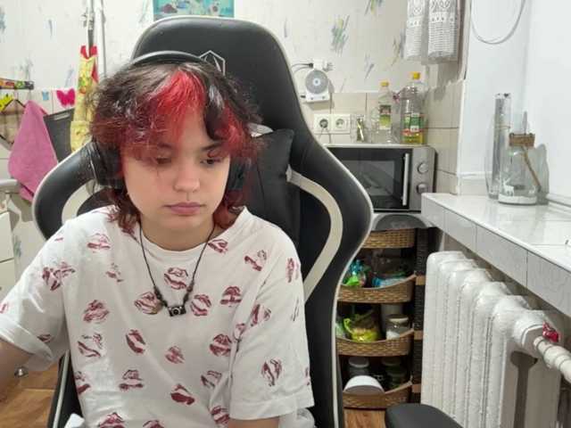 RavenLilleberg live cam on BongaCams
