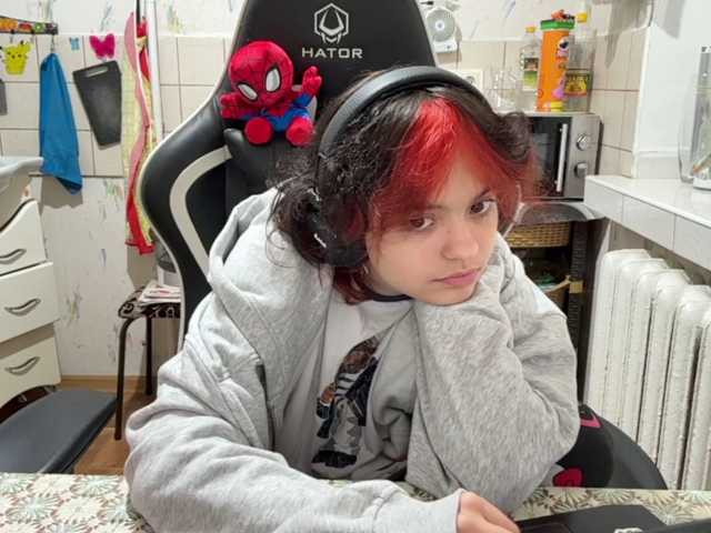 RavenLilleberg live cam on BongaCams