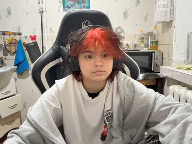 RavenLilleberg live cam on BongaCams