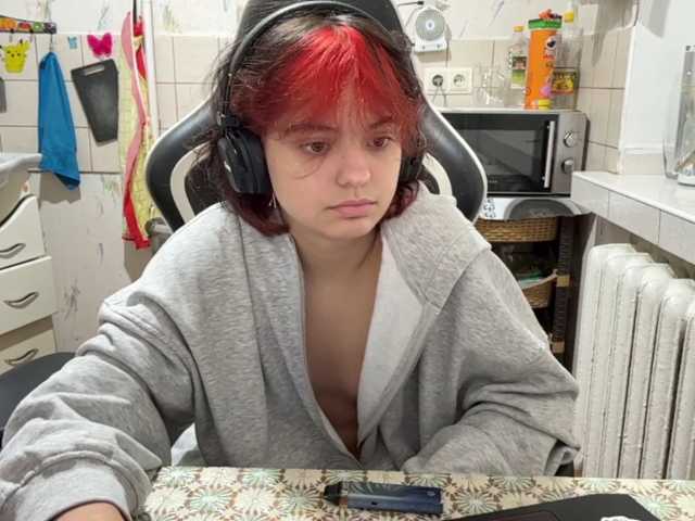 RavenLilleberg live cam on BongaCams