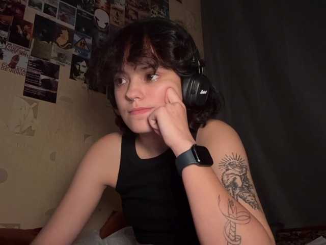 RavenLilleberg live cam on BongaCams