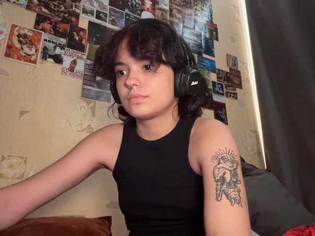 RavenLilleberg live cam on BongaCams