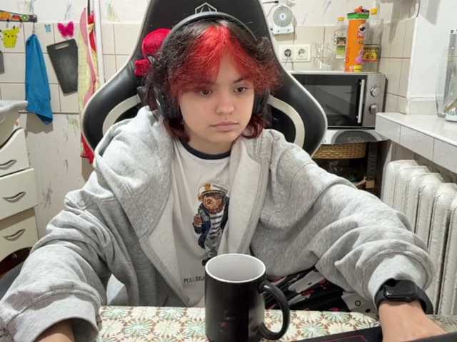 RavenLilleberg live cam on BongaCams
