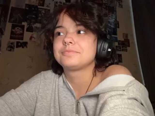 RavenLilleberg live cam on BongaCams