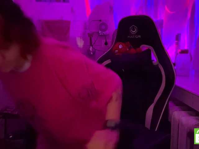 RavenLilleberg live cam on BongaCams