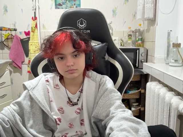 RavenLilleberg live cam on BongaCams