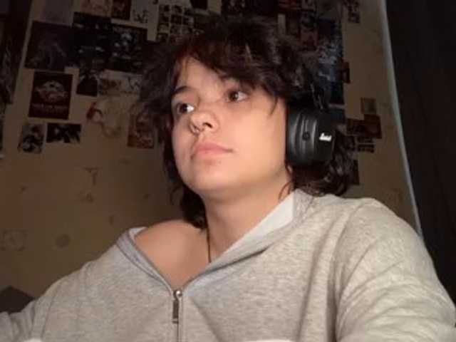RavenLilleberg live cam on BongaCams