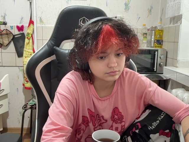 RavenLilleberg live cam on BongaCams