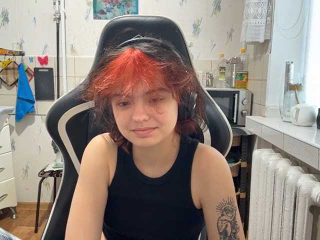 RavenLilleberg live cam on BongaCams