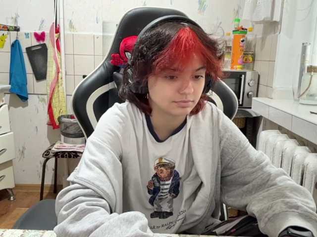 RavenLilleberg live cam on BongaCams