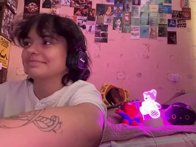 RavenLilleberg live cam on BongaCams