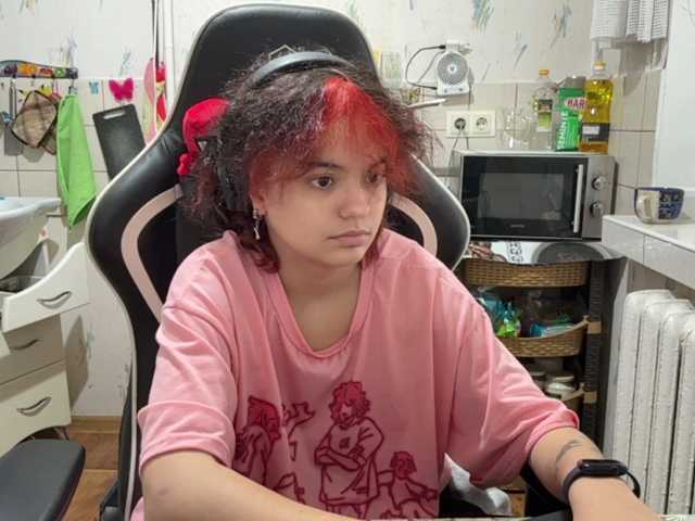 RavenLilleberg live cam on BongaCams