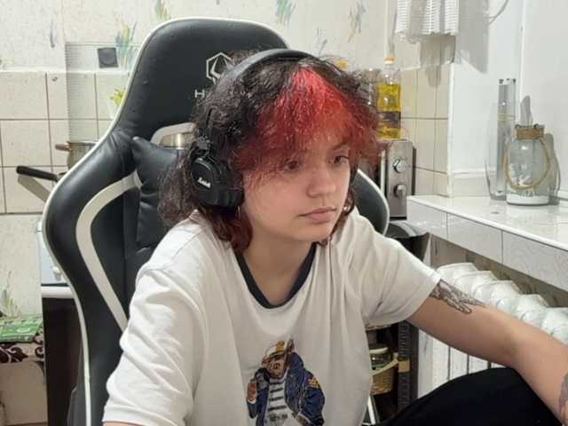 RavenLilleberg live cam on BongaCams