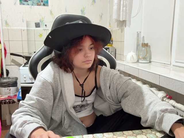 RavenLilleberg live cam on BongaCams