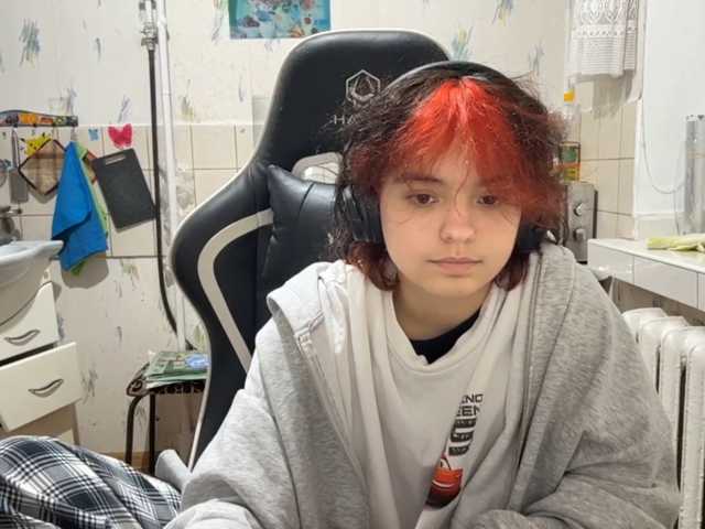 RavenLilleberg live cam on BongaCams