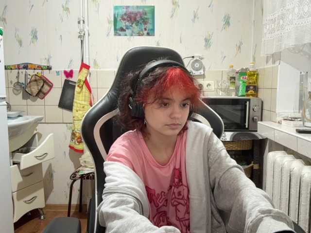 RavenLilleberg live cam preview