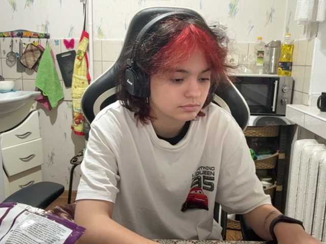 RavenLilleberg live cam on BongaCams