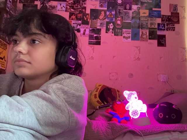 RavenLilleberg live cam on BongaCams
