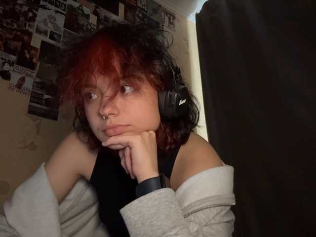 RavenLilleberg live cam on BongaCams
