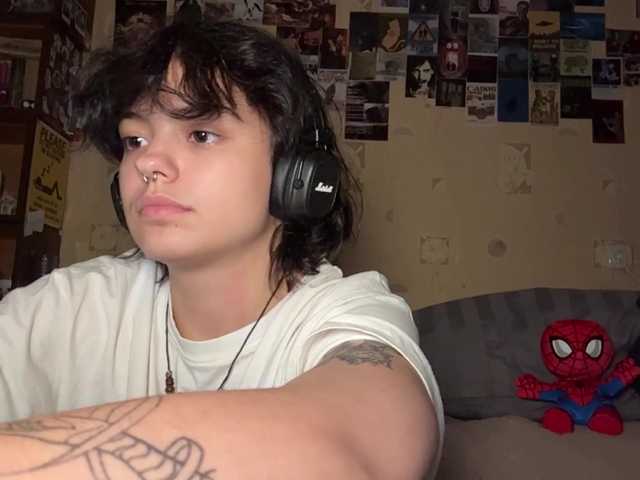 RavenLilleberg live cam on BongaCams