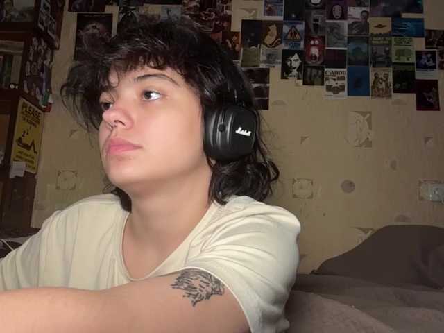 RavenLilleberg live cam on BongaCams