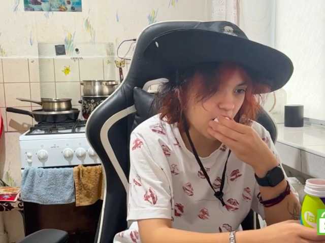 RavenLilleberg live cam on BongaCams