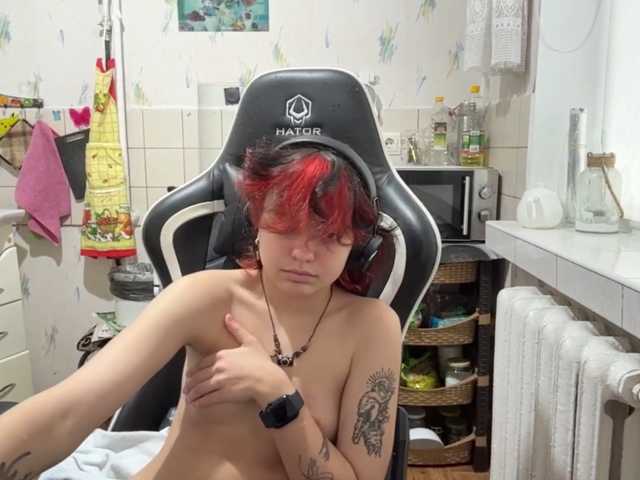 RavenLilleberg live cam on BongaCams