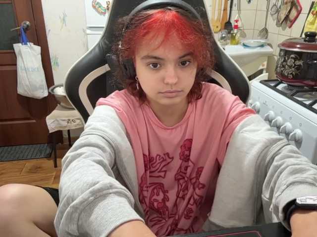 RavenLilleberg live cam on BongaCams