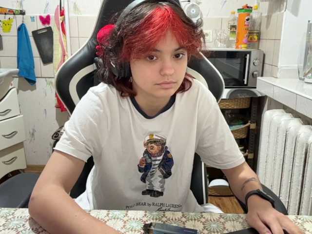 RavenLilleberg live cam on BongaCams