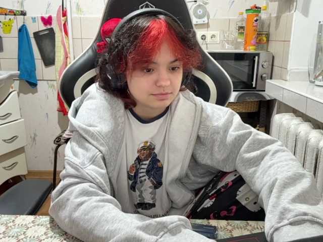 RavenLilleberg live cam on BongaCams