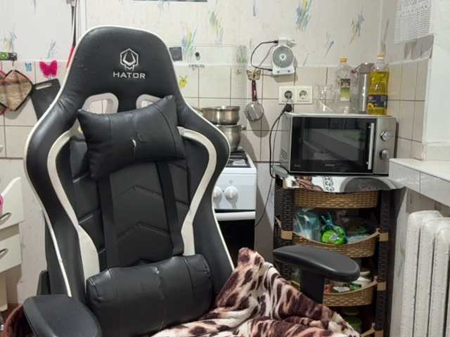 RavenLilleberg live cam on BongaCams