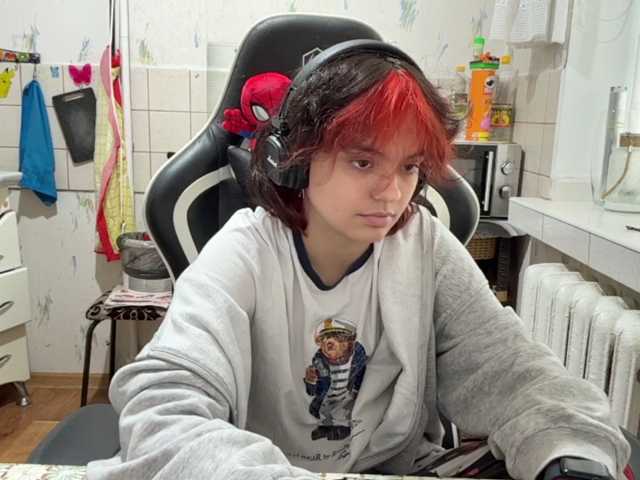 RavenLilleberg live cam on BongaCams
