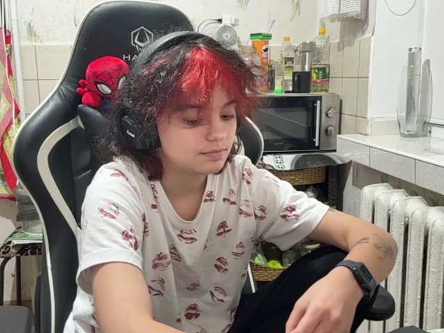 RavenLilleberg live cam on BongaCams