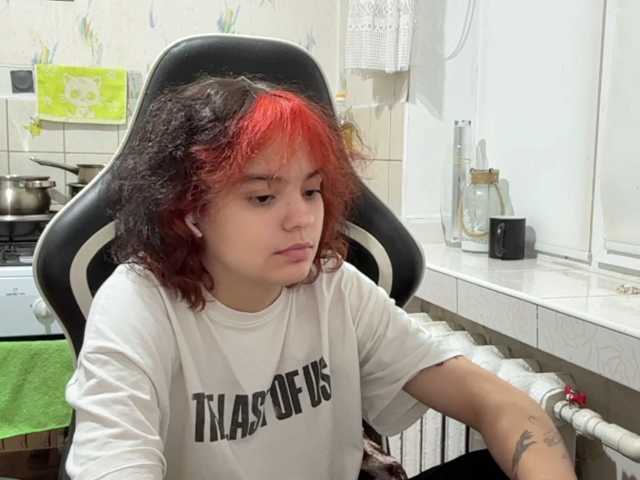RavenLilleberg live cam on BongaCams