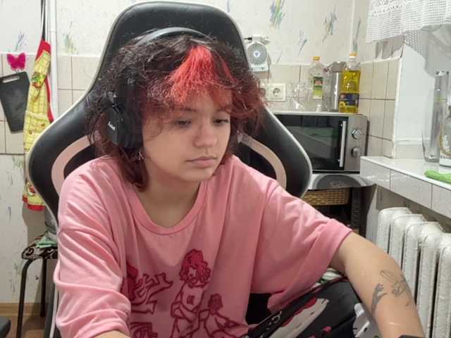 RavenLilleberg live cam on BongaCams
