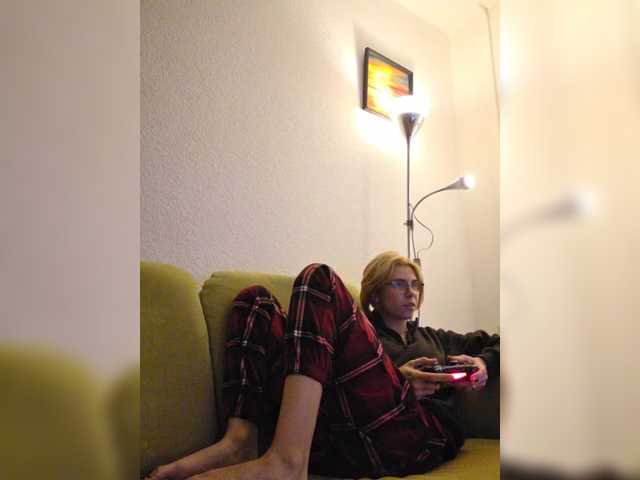BadBitchGermanBadass live cam preview