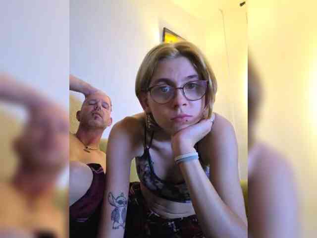 BadBitchGermanBadass webcam