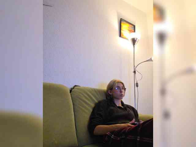 badbitchgermanbadass's live room