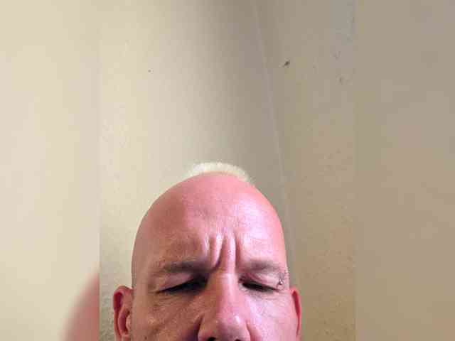 BadBitchGermanBadass webcam