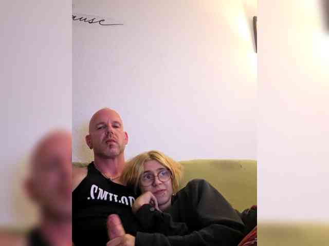 BadBitchGermanBadass webcam
