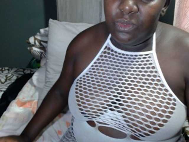 SavageLuna08, en directo ahora en BongaCams