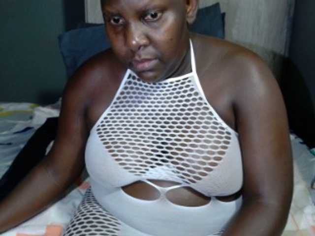 SavageLuna08 live cam on BongaCams