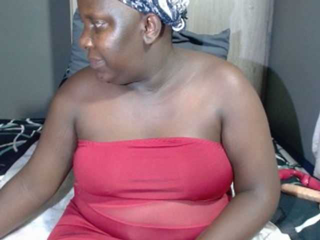 SavageLuna08 live cam on BongaCams