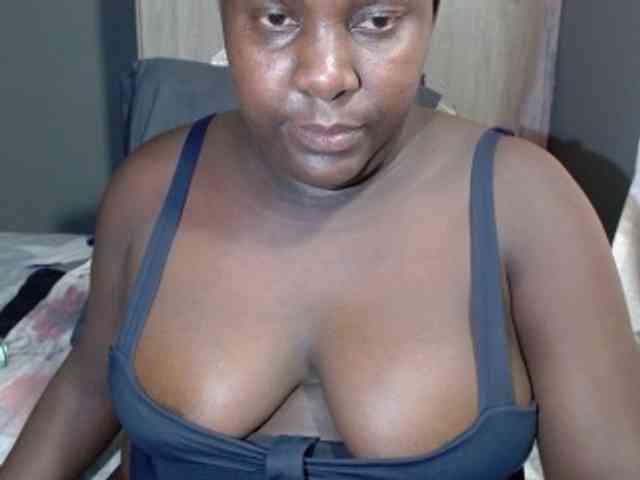SavageLuna08 webcam