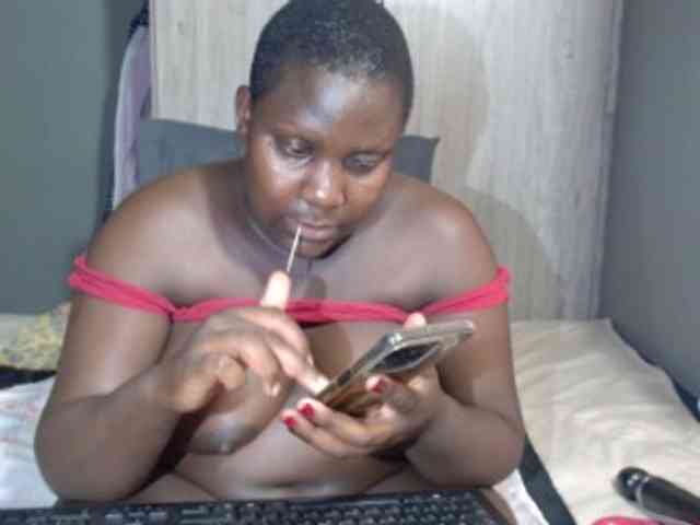 SavageLuna08 webcam