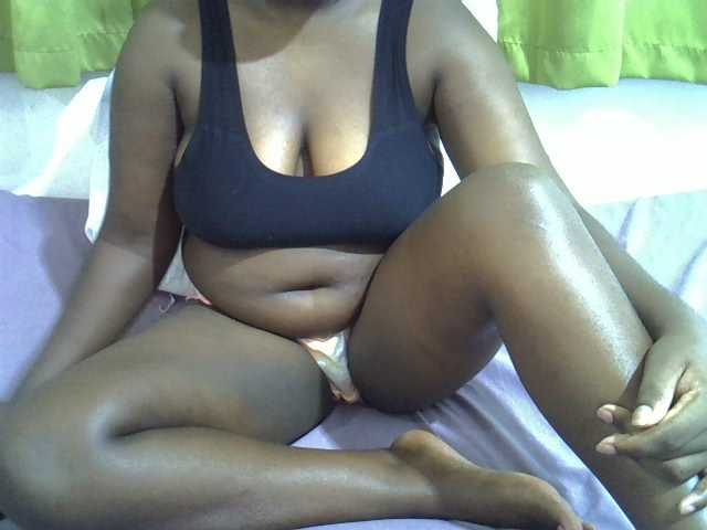 Hotcandy20 live cam on BongaCams