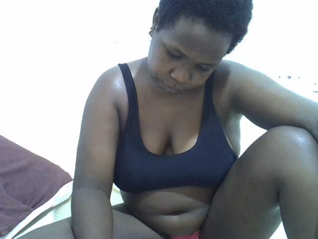 Hotcandy20 live cam on BongaCams
