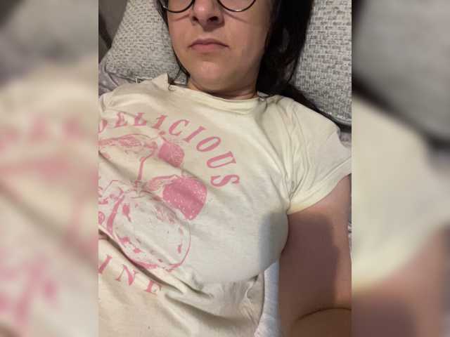Hoty29, en directo ahora en BongaCams