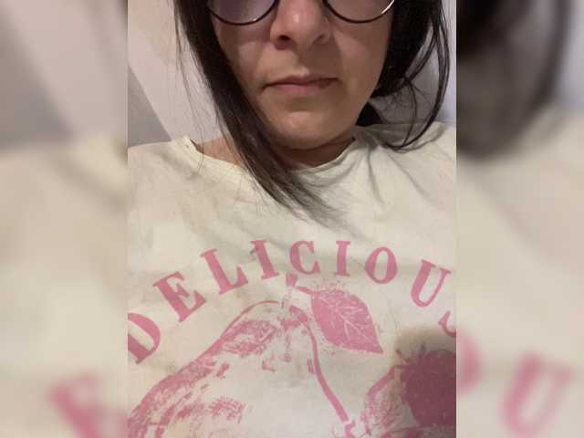 Hoty29, en directo ahora en BongaCams